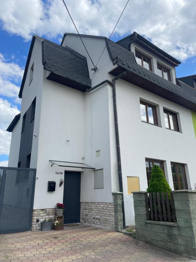 Apartment Dubnica Prejta 3 Dubnica nad Váhom Exterior photo